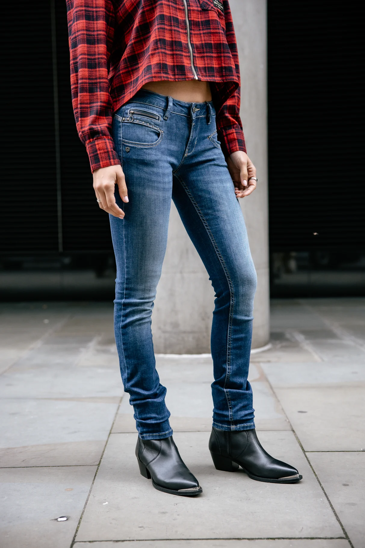 Alexa Slim - Image 5