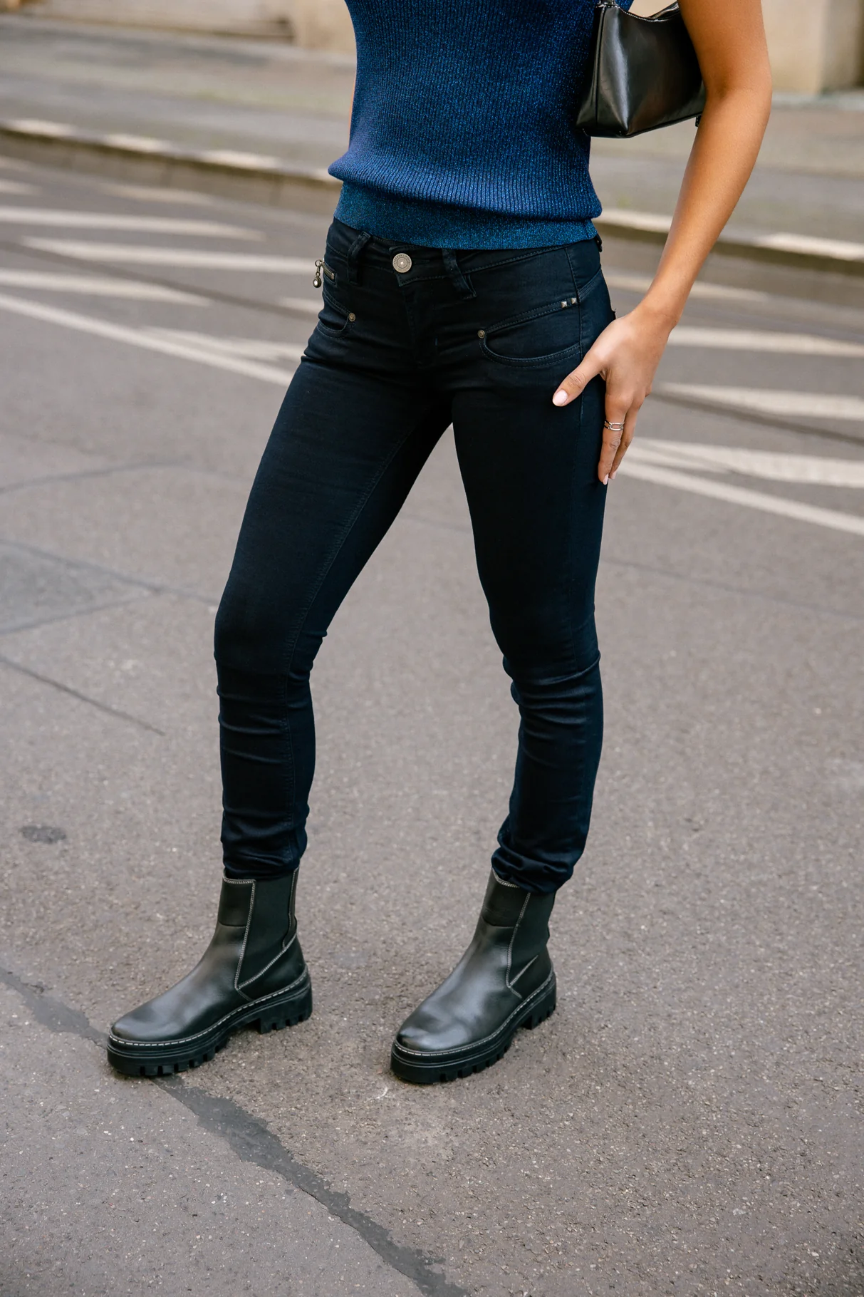 Alexa Slim - Image 7