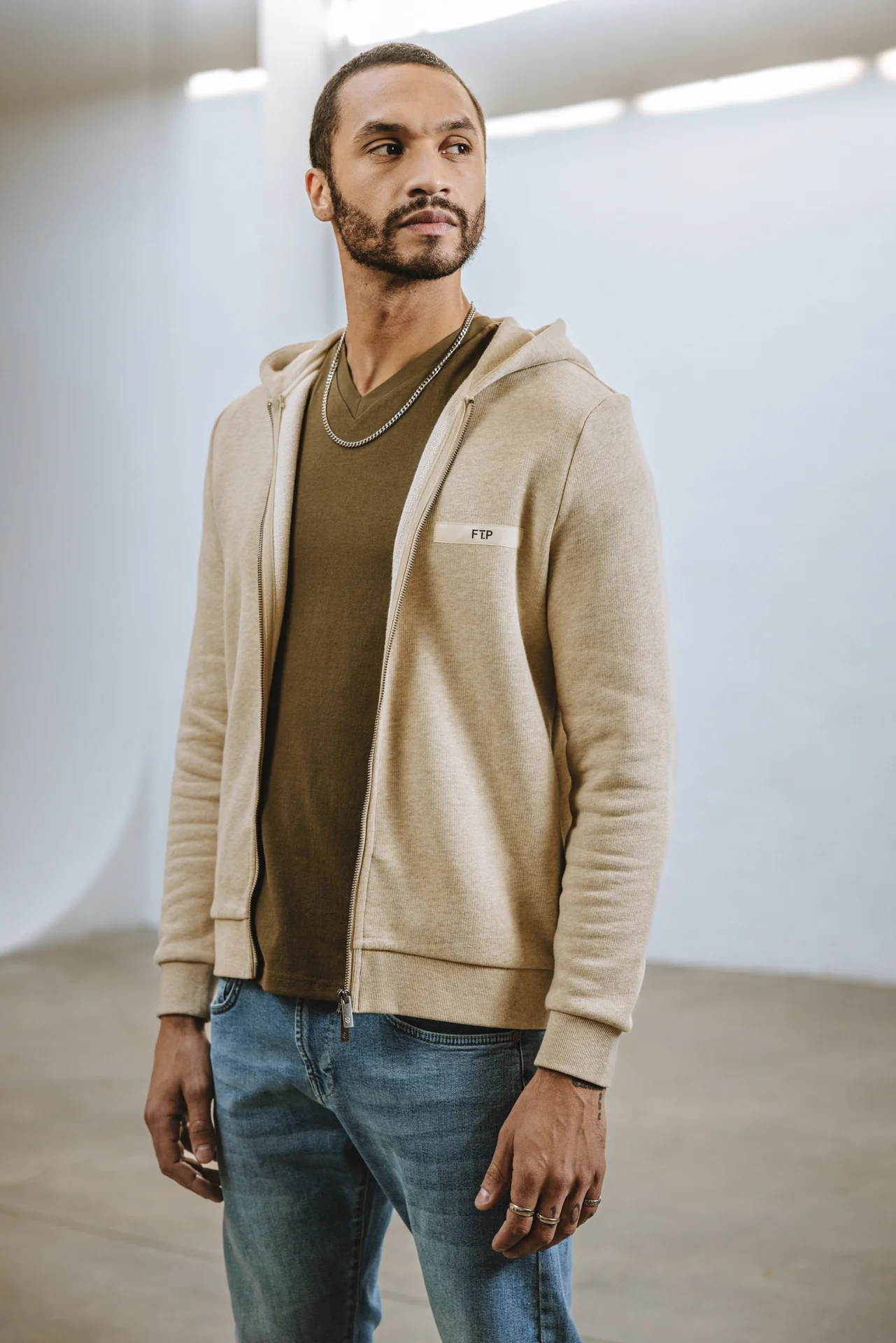 Aspen Yutong - Image 5