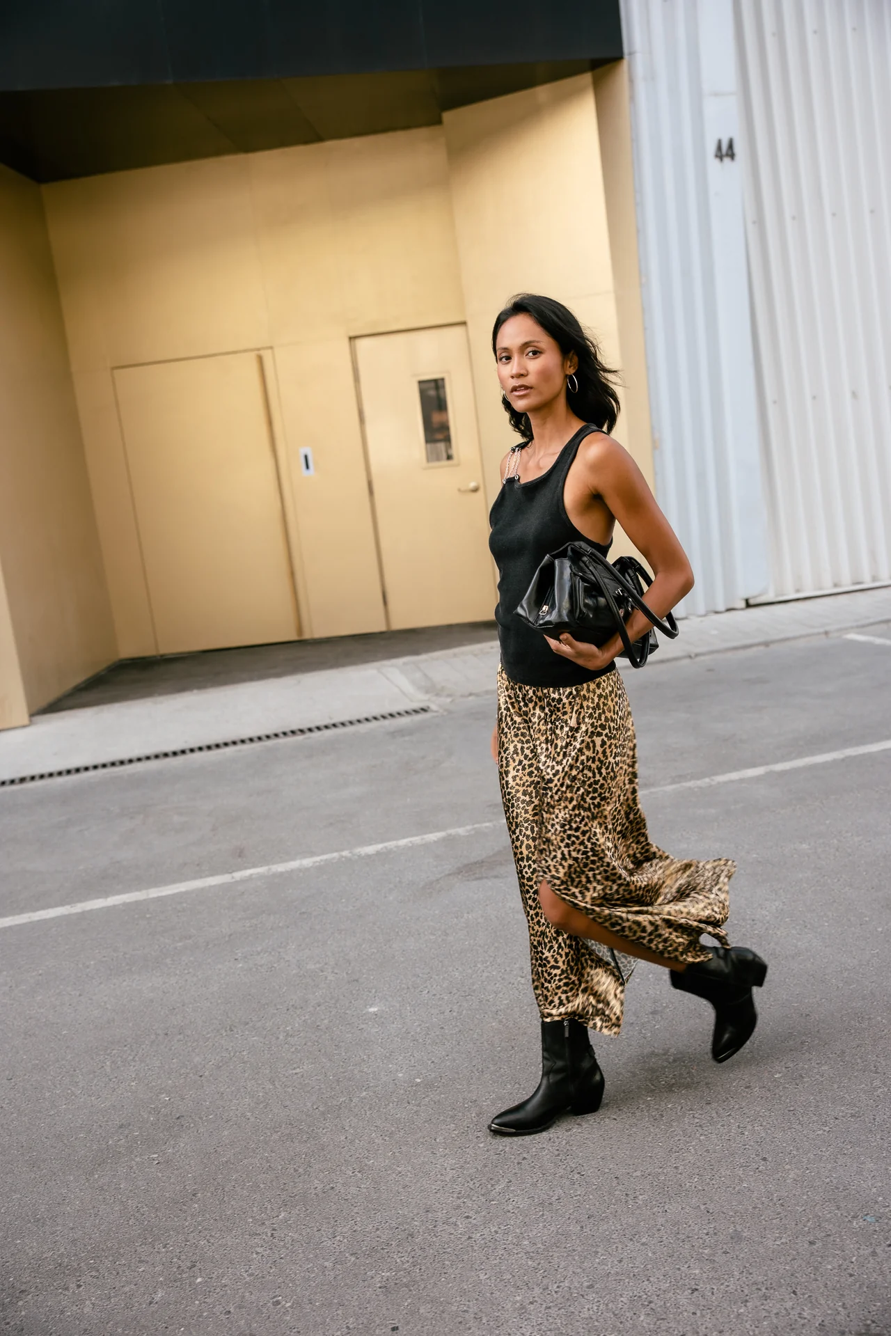 Jelia Houba - Image 4