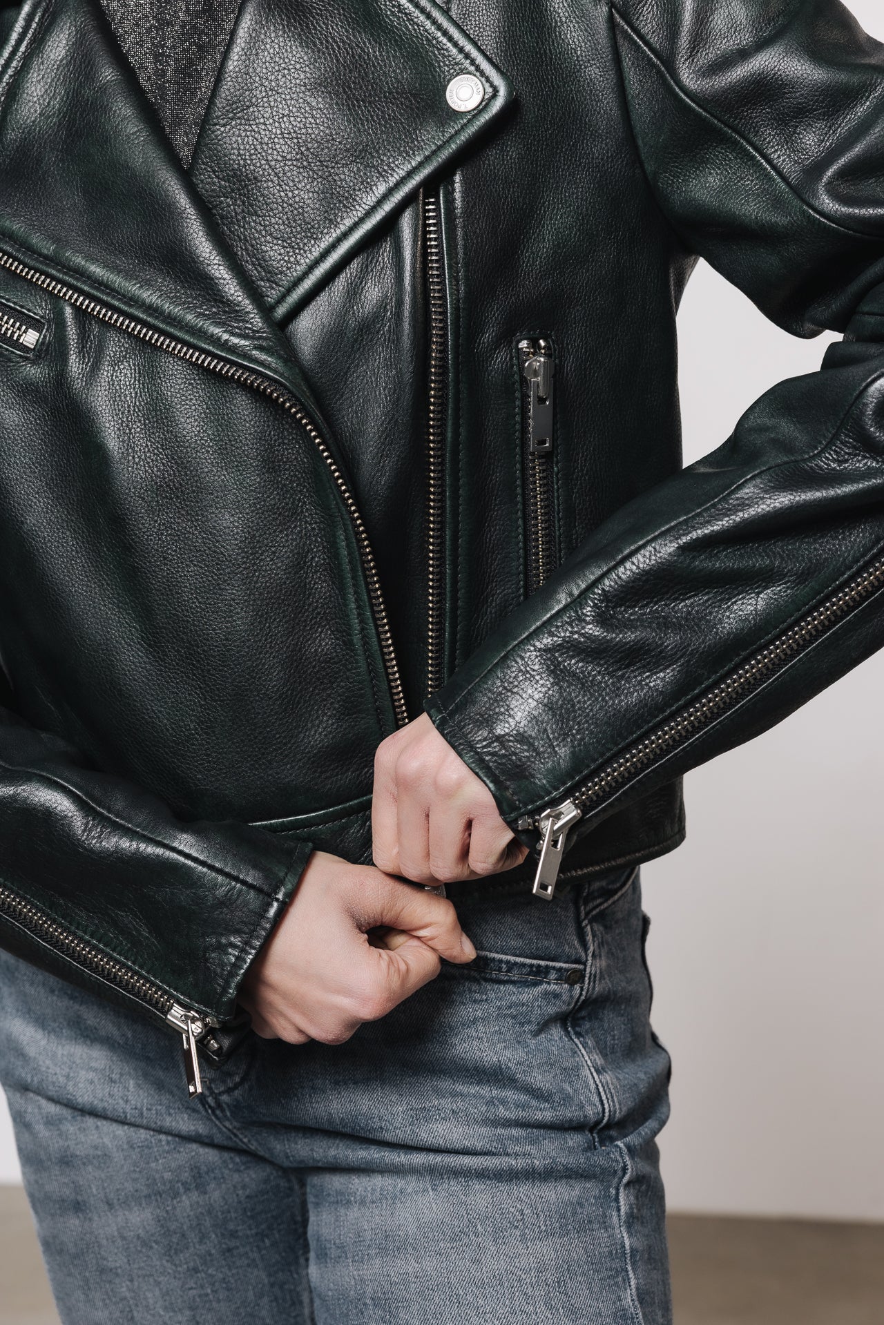 Kenny Leather - Image 9